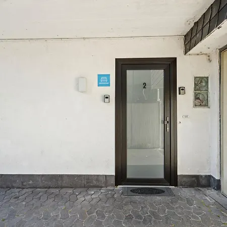 Modernes Im Erdgeschoss - Zachastay Guels * Koblenz